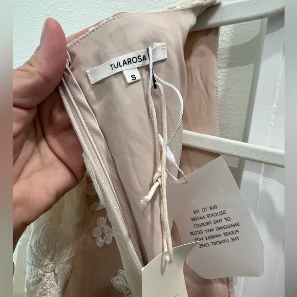 NWT Tularosa Ryland Dress - floral bridal embroidered- size S - Picture 14 of 14